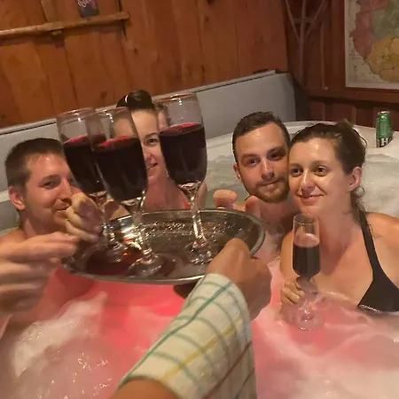 Jakuzzis,szaunas,kerkavendeghaz-orseg-csesztreg-kerkaujfalu Holiday home *