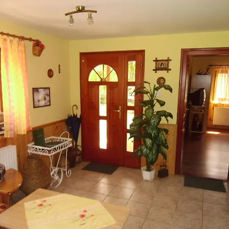 Jakuzzis,szaunas,kerkavendeghaz-orseg-csesztreg-kerkaujfalu Holiday home