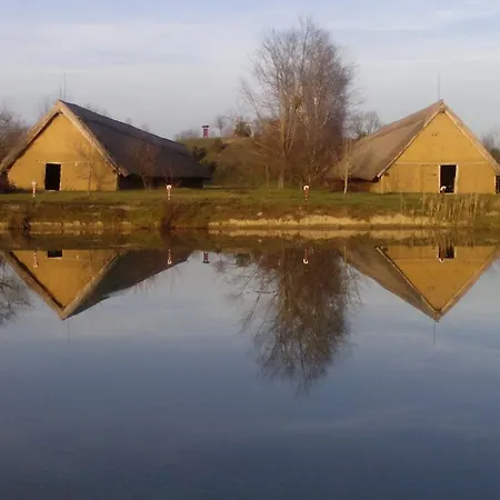 Holiday home Jakuzzis,szaunas,kerkavendeghaz-orseg-csesztreg-kerkaujfalu