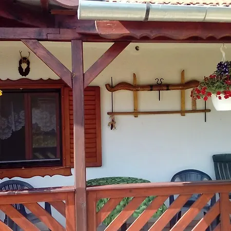Jakuzzis,szaunas,kerkavendeghaz-orseg-csesztreg-kerkaujfalu Holiday home *